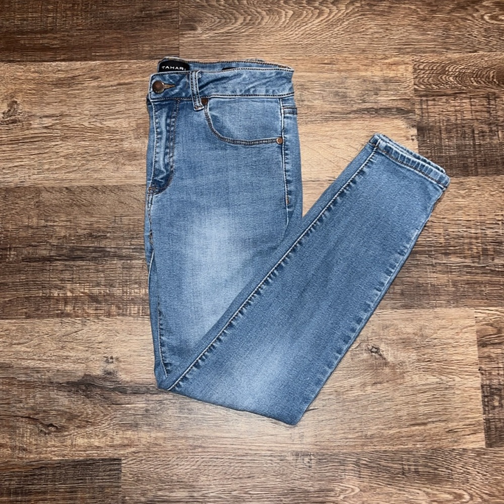 Straight Leg Elie Tahari Jean